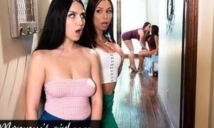 MommysGirl Step-Family Secret Expose Turns Into Girl/Girl Four-Way