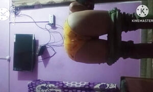 Payal bhabhi remove her clothes on front of boyfriend in video call and show her nude dance.